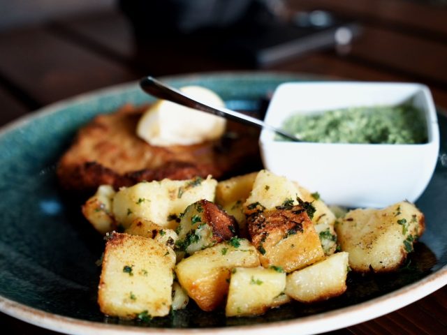 Maîtrisez les pommes de terre rôties parfaites avec ces astuces simples